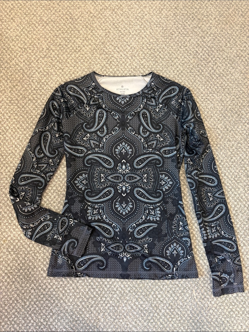 Athleta Black & Grey Paisley-Print Long Sleeve Stretchy Tee